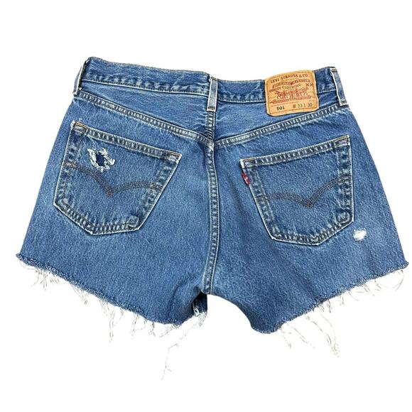 Vintage Y2K Levi's 501 Button Fly Denim Distressed Cut Off Shorts Size 30 - Picture 2 of 7